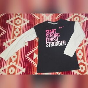 Nike Girls Long Sleeve Graphic Tee Size 6